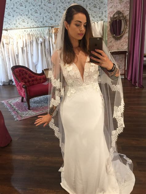 Custom Gown Used Wedding Dress Save 72% - Stillwhite