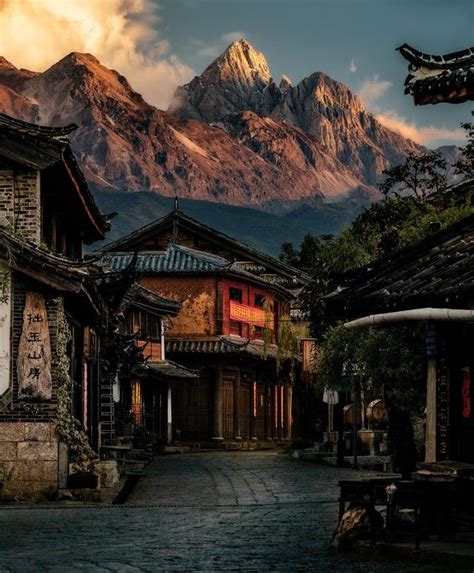 Baisha Old Town Lijiang China Lijiang Scenic Travel Old Town