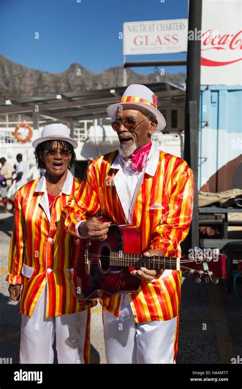 Cape town street people hi-res stock photography and images - Alamy