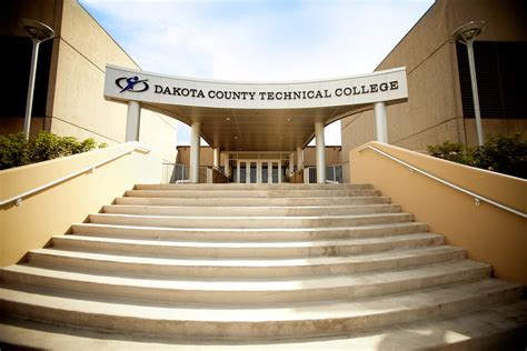 Dakota County Technical College- Rosemount Campus | University ...