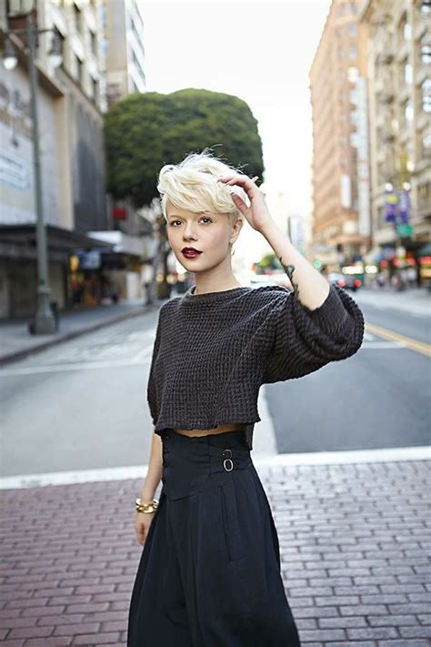 Classy Outfits For Short Hair Short Hair Outfits Head Hair Pixie