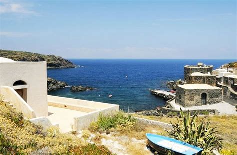 Spiagge Da Sogno In Sicilia CALA TAMONTANA A Pantelleria Sicilia