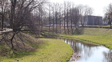 Piękny i słoneczny weekend w woj lubelskim Ale IMGW ostrzega przed