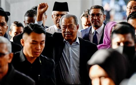 Muhyiddin Mengaku Tak Salah Tuduhan Salah Guna Kuasa Ubah Wang Haram FMT