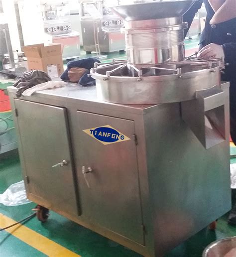 Zl300 High Rapid Rotary Wet Powder Shear Granulator China Rotary Wet