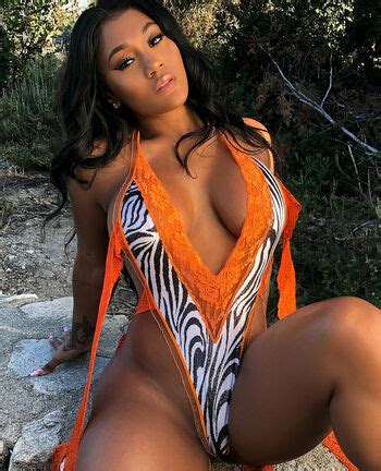 Lira Galore Lira Mercer Lira Galore Liragalore Nude OnlyFans