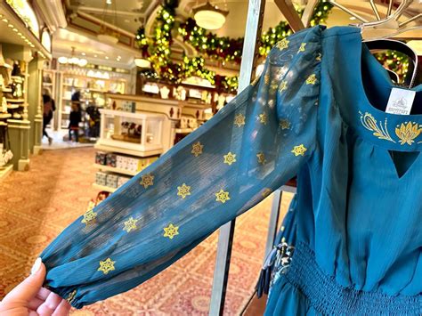 New Princess Jasmine Dress Debuts at Walt Disney World - WDW News Today