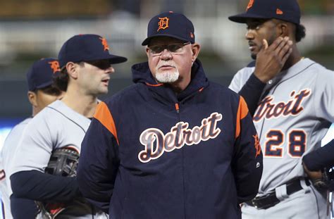 Detroit Tigers manager Ron Gardenhire abruptly announces retirement