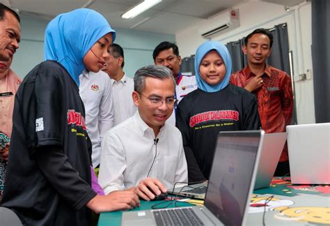 Rm Juta Diperuntuk Lengkapkan Kemudahan Internet Sekolah Di Lembah