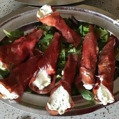 Ricetta Coni Di Bresaola E Formaggio La Ricetta Di GialloZafferano