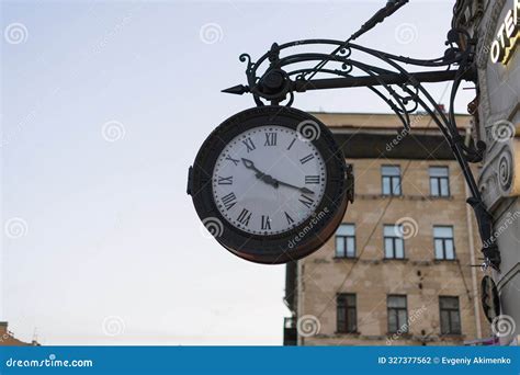 Vintage Street Signs Indicating The Start Of Historic Route 66 Situated ...