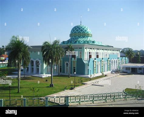 Masjid Nurul Iman Padang Stock Photo Alamy