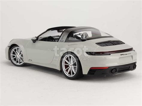 Porsche 911 992 Targa 4 GTS 2021 Minichamps 1 18 Autos