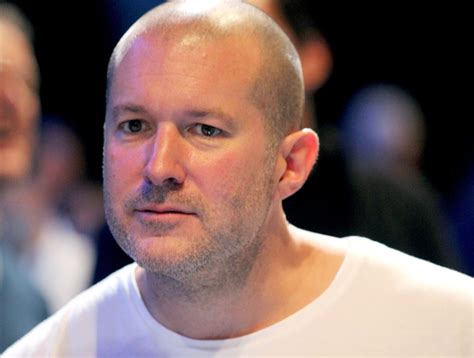 Portrait Jony Ive Mac History