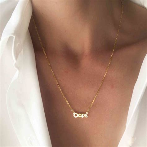 collier tendance 2023 croissant de lune doré BIJOUX FANTAISIE