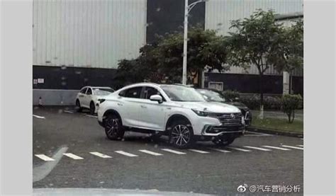 跨界轎跑suv 長安cs85無偽裝諜照曝光 每日頭條