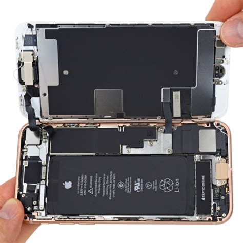 Инженеры iFixit показали, как устроен iPhone 8 внутри