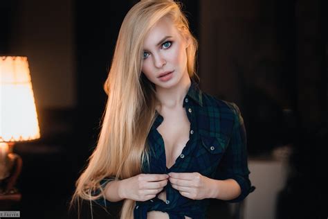 Women Victoria Pichkurova Blonde Portrait Face Evgeny Freyer Blue Eyes