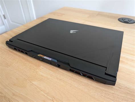 Gigabyte Aorus 17X review: High-end internals and a giant screen | PCWorld