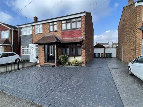 3 Bed Semi Detached House For Sale In Branksome Avenue Stanford Le