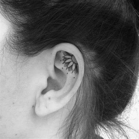 Tatuajes en la HÉLIX OREJA OÍDO CARTÍLAGO Tragus tattoo Ear