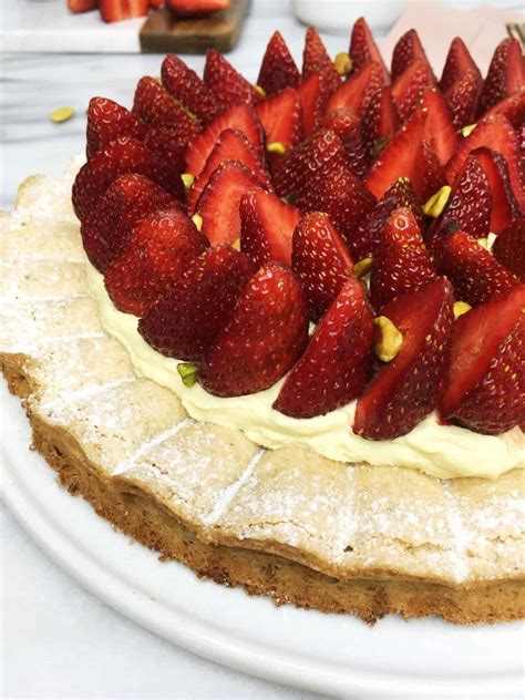 Pistachio Dacquoise With Strawberries Baking Like A Chef