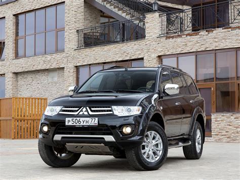 Фото Митсубиси Паджеро Спорт 2 / Mitsubishi Pajero Sport (2013-2014)