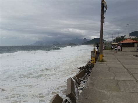 G1 Rio Tem Ventos Fortes E Ressaca Com Chegada De Frente Fria