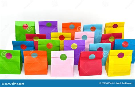 Conjunto De Sacos De Papel Dobrados Para Compras Coloridas Sacos De