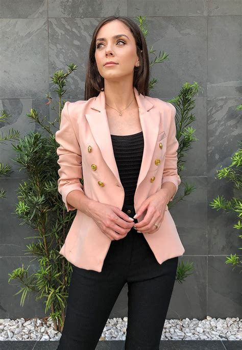 Blazer Alfaiataria Ajustado Es Dourados Bege Nude Hora De Diva