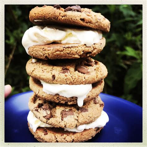 Really Easy Ice Cream Cookie Sandwiches Daisies Pie