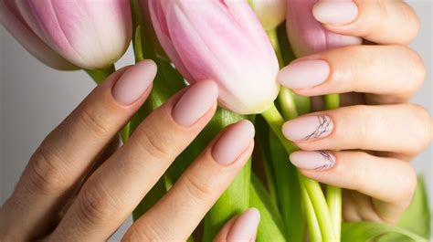 What Are Milk Nails Meet The Summer Trend That Will Soon Become Your Go To