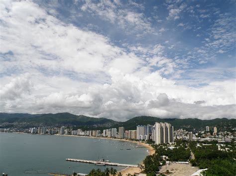 BAHIA DE ACAPULCO Camara Olympus Sp 570 Eduardo Francisco Vazquez