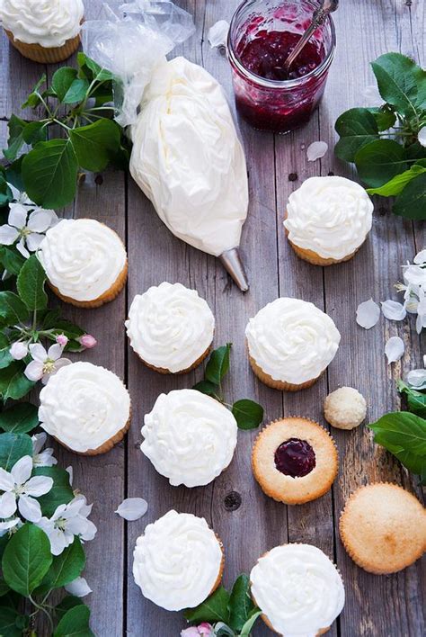 Капкейки | Food, Food and drink, Cupcakes