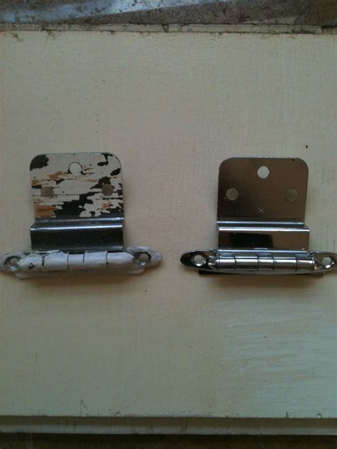 Cleaning Cabinet Hardware - Tips for Cleaning Grease Build-Up on Wooden Kitchen ... : This is ...