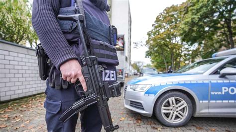 Gro Razzia Gegen Italienische Mafia Festnahmen Bei Ndrangheta Auch