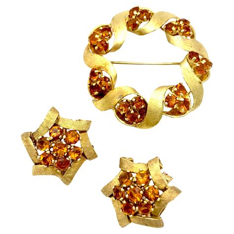 Vintage Demi Parure Clip On Earrings Brooch K Brushed Gold