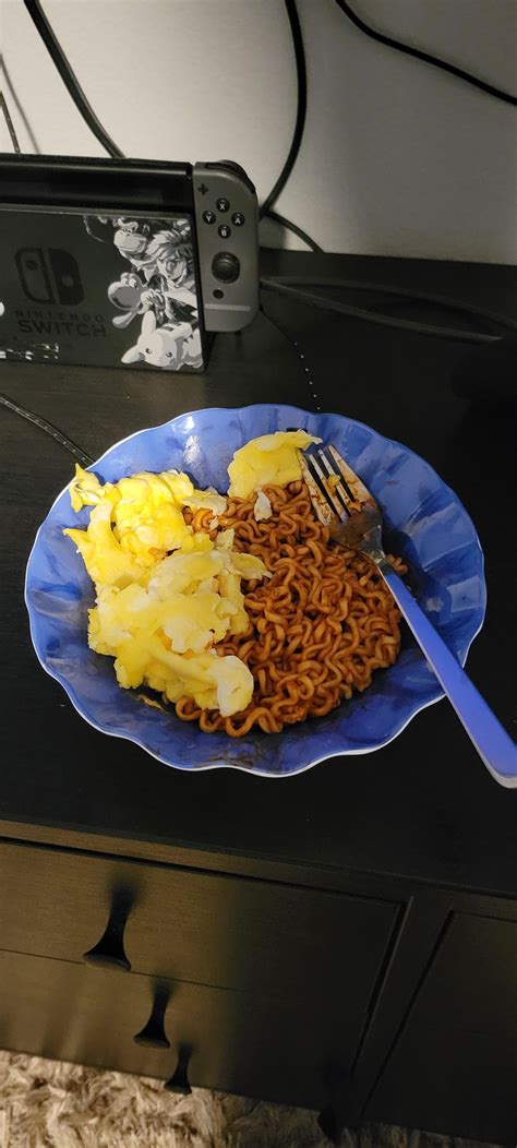 Ramen Noodles With Scrambled Eggs Rdrunkencookery