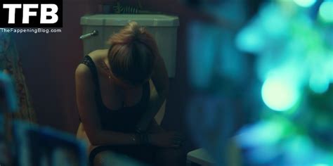 Emma Mackey Nude Sexy Collection Photos Videos TheFappening