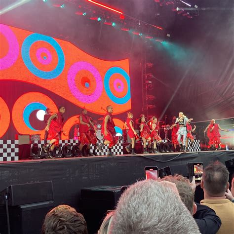 Jun 23 2023 Gwen Stefani Sophie Ellis Bextor At Warwick Castle