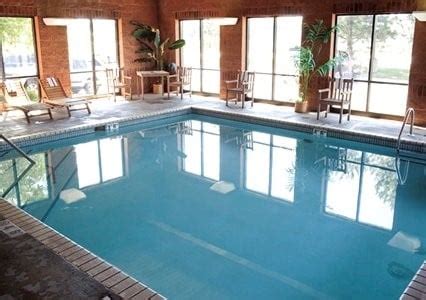 Holiday Inn Express Hotel & Suites Bloomington West - SixSuitcaseTravel