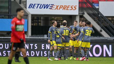 Stand Feyenoord Blijft Derde Na Ruime Overwinning Fr Fans Nl