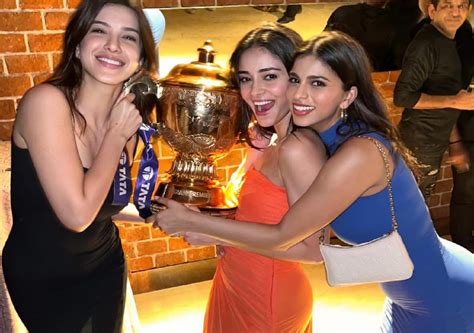 Ananya Panday Holds Kkr Winning Trophy Poses With Suhana Khan And