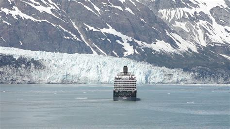 GLACIER BAY ALASKA MAY 2013: Cruise Ship Tours Wilderness Preservation ...