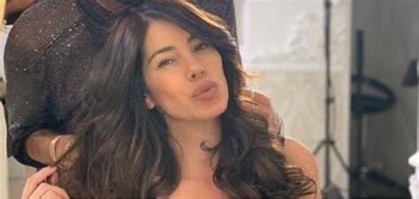 Aida Yespica Bikini Esplosivo Alle Maldive Fan Impazziti