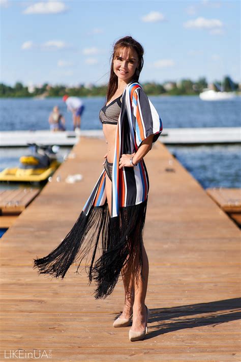 Nude Mood от LILU дефиле на берегу Днепра перед светским Киевом LiKE in UA