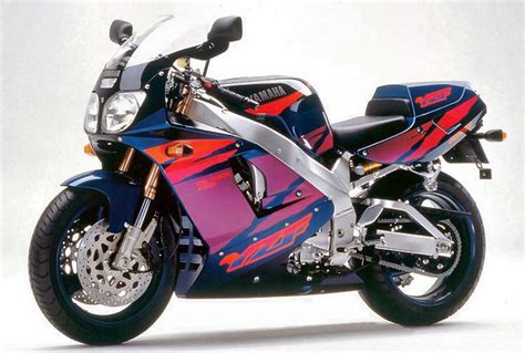 Review Of Yamaha Yzf 750 R 1994 Pictures Live Photos And Description