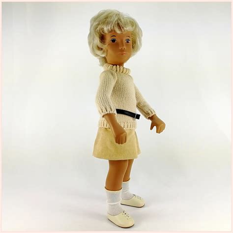 Sasha Girl Blonde Sweater Brown Eyes Original Clothes Vintage 1970s Hildegards Toy Emporium