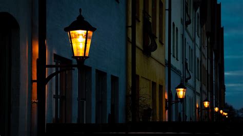 Street Lamp Wallpapers - Top Free Street Lamp Backgrounds - WallpaperAccess