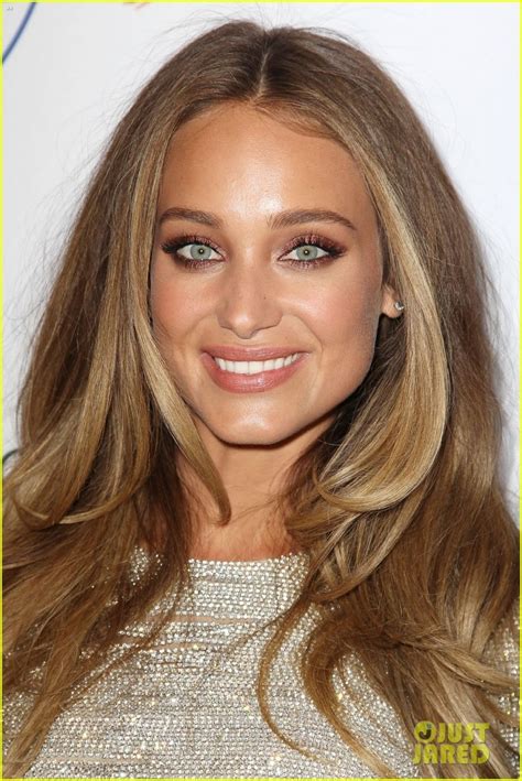 Hannah Davis Attend The Sports Illustrated Swimsuit 2015′s Swim City